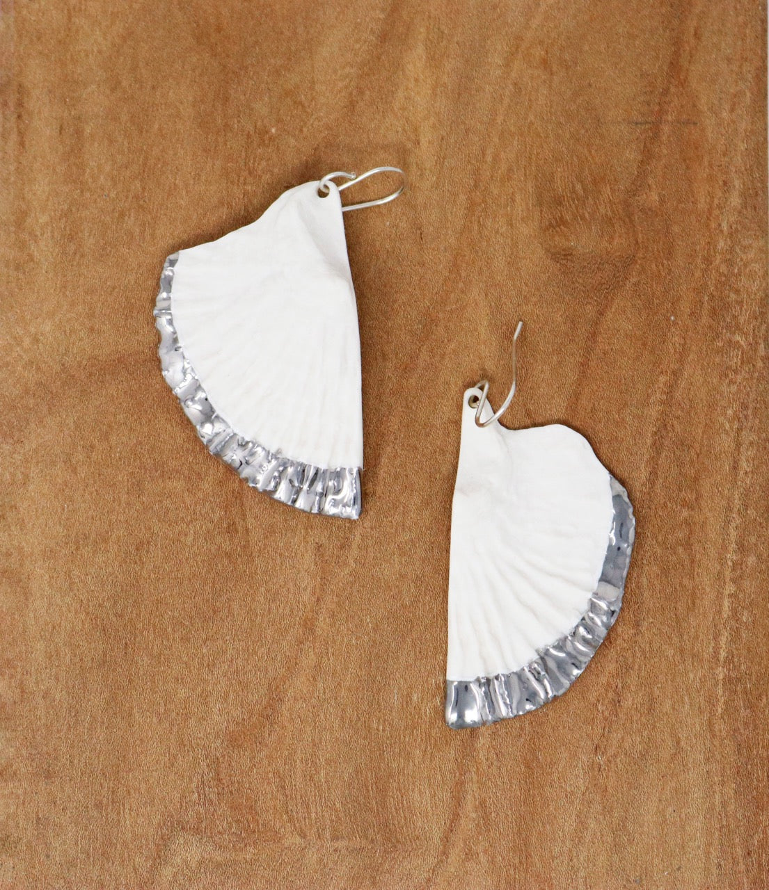 Katy Taylor Studio - Belon Oyster Earring SS 1/2 - KT135