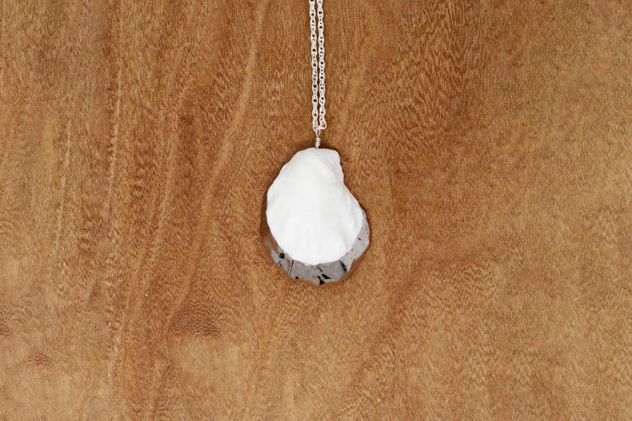 Katy Taylor - Wellfleet oyster necklace with silver - KT92